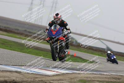 media/Nov-29-2025-TrackDaz (Sat) [[10ae2d9bce]]/B Group/Session 4 (Wheelie Bump)/